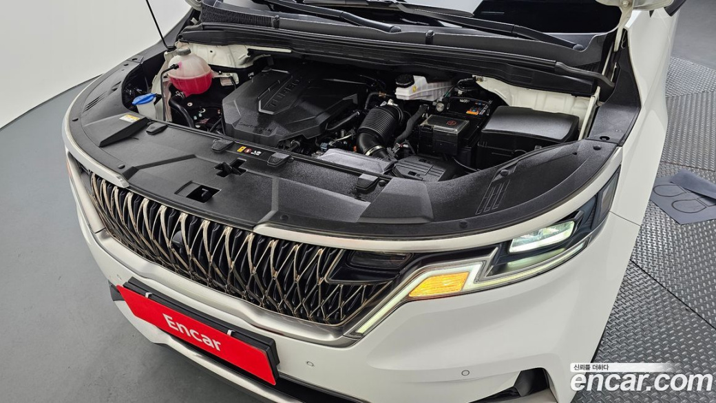 Kia Carnival 9-Seater Noblesse, 2023