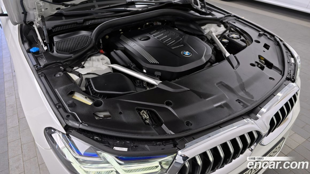 BMW Gran Turismo 640i xDrive M Sport, 2023