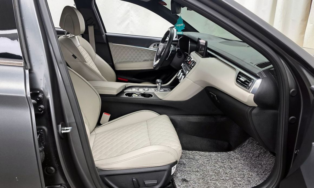 Genesis G70 Diesel 2.2 2WD, 2021
