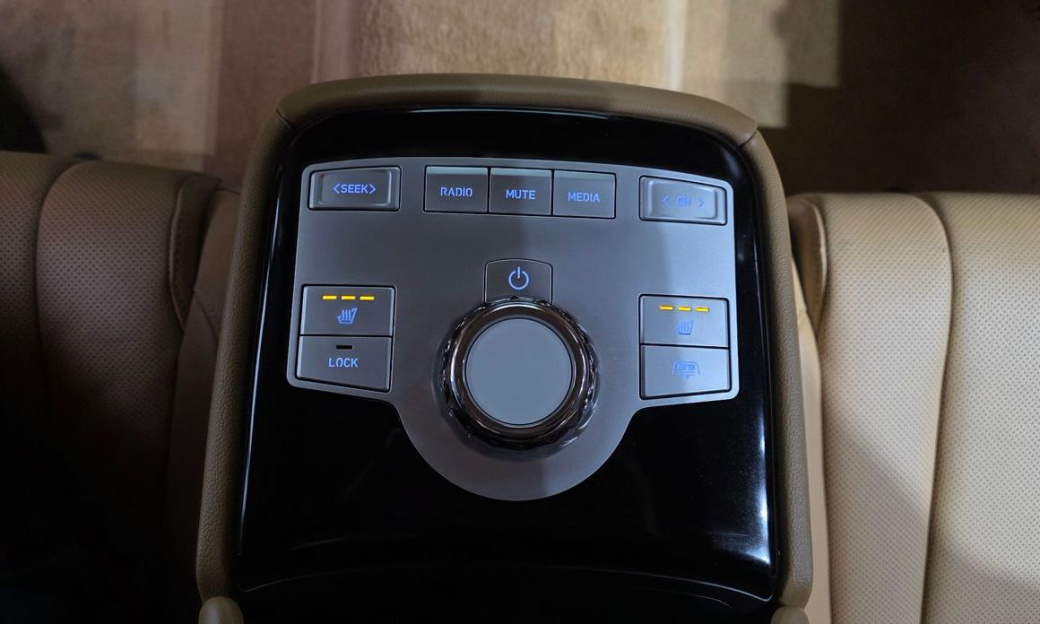 Genesis G80 Gasoline 2.5 Turbo AWD, 2025