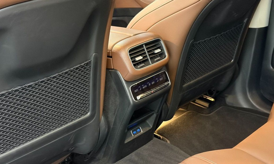 Mercedes-Benz GLE-Class GLE300d 4MATIC, 2025