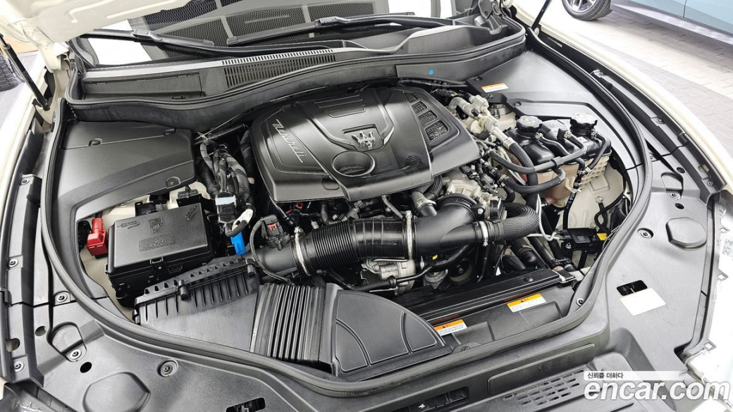 Maserati Levante 2.0 GT AWD, 2022