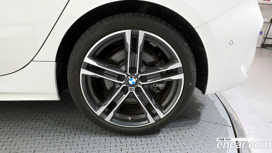 BMW 1-Series 120i M Sports, 2023