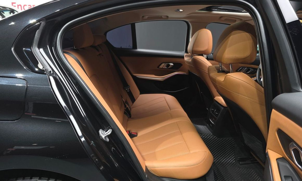 BMW 3-Series 320d, 2023