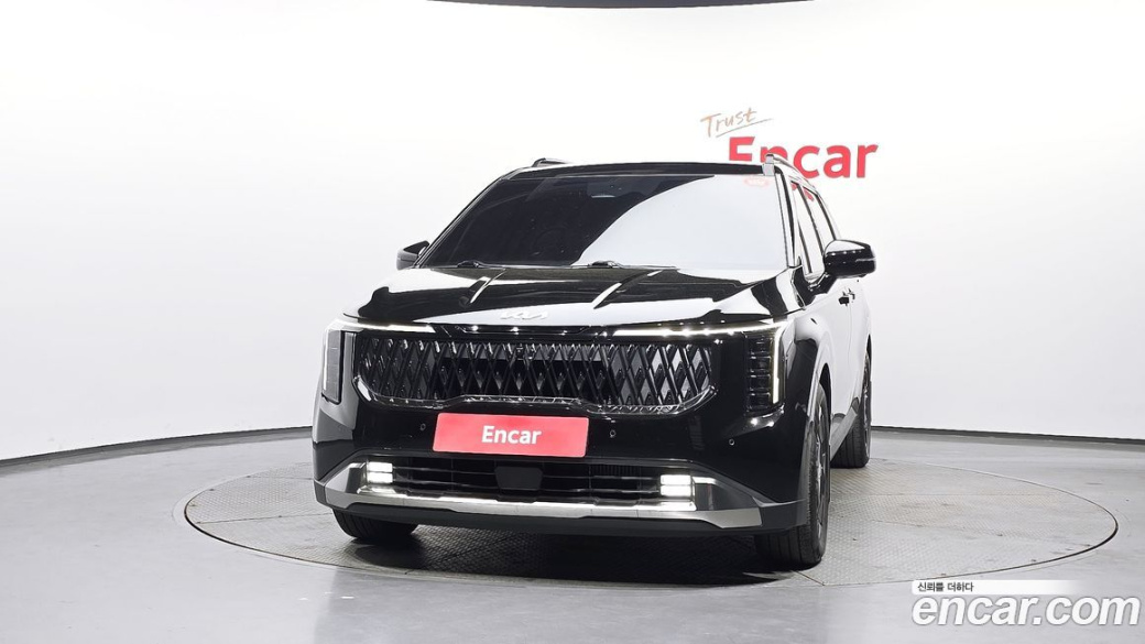 Kia Carnival 9-Seater Signature, 2024