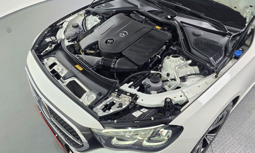 Mercedes-Benz E-Class E200 Avantgarde, 2024