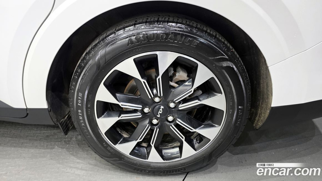Kia Carnival 9-Seater Noblesse, 2023