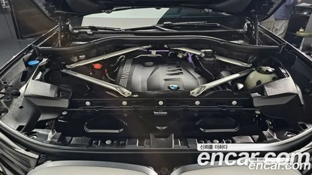 BMW X7 xDrive 40i Design Pure Excellence 6-Seater, 2024