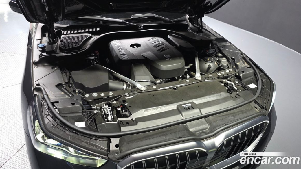 BMW 5-Series 520i M Sport, 2024