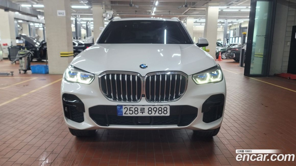 BMW X5 xDrive 40i M Sport, 2022