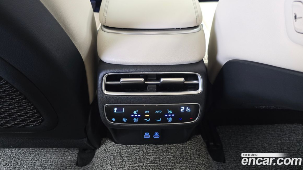 Genesis GV70 2.5T Gasoline 2WD, 2025