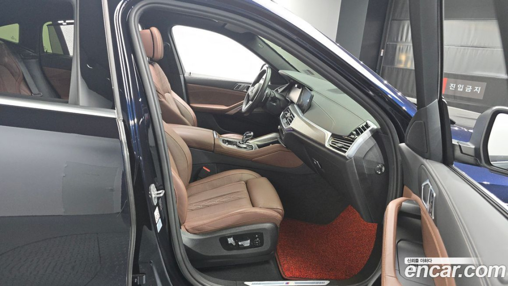 BMW X6 xDrive40i M Sport, 2022
