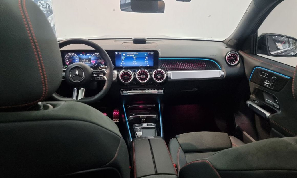 Mercedes-Benz GLB-Class GLB250 4MATIC, 2025
