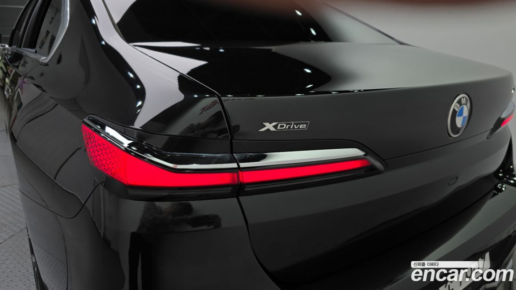 BMW 7-Series 740i xDrive M Sport, 2025