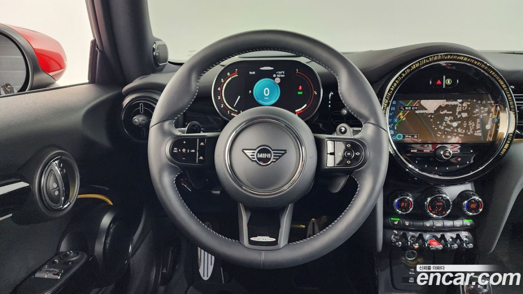 Mini Cooper JCW, 2024