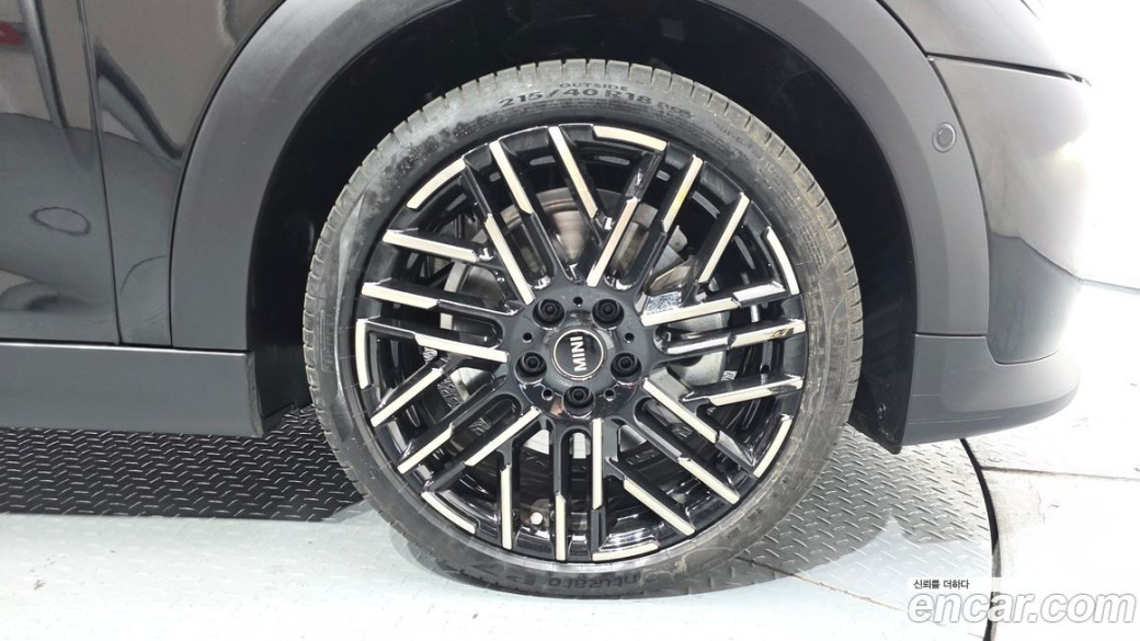 Mini Cooper 5 Door Favoured, 2025
