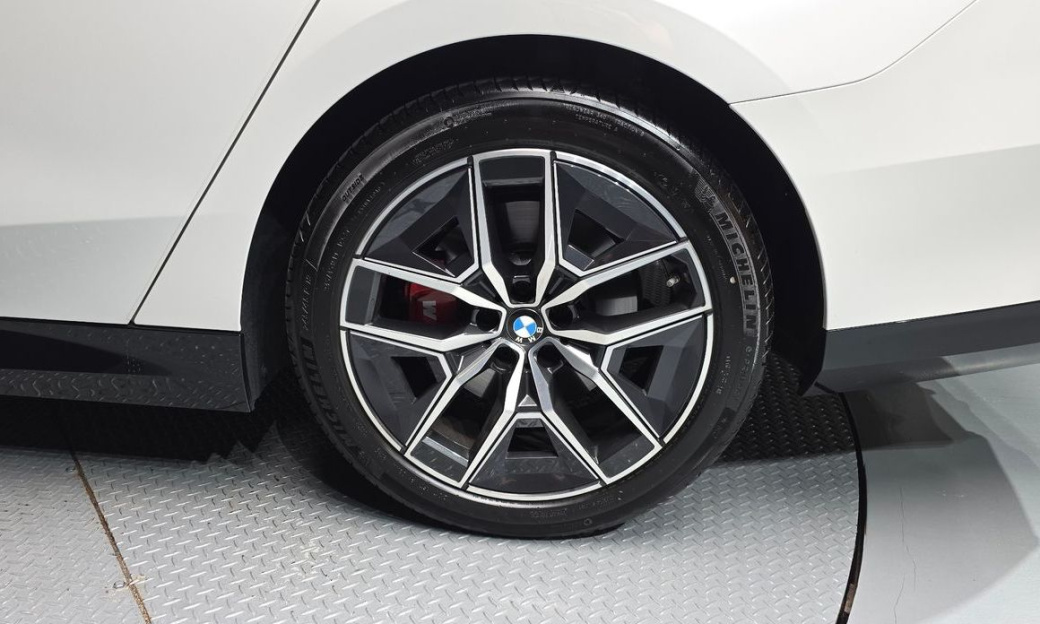 BMW 5-Series 520i Special Edition, 2026