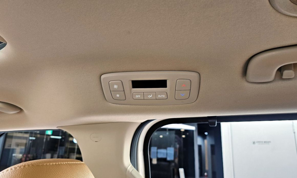 Kia Carnival 9-Seater Noblesse, 2022