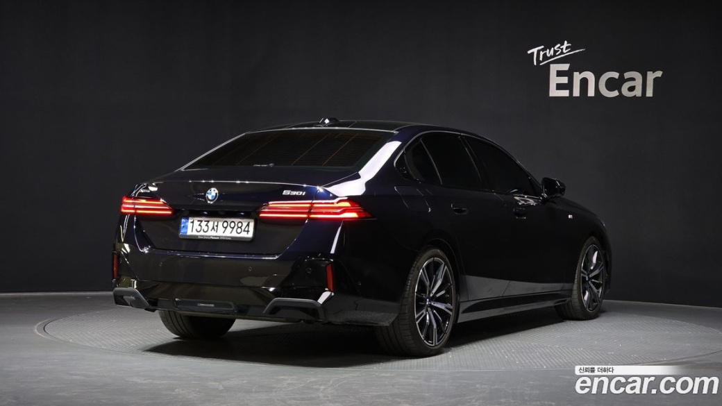 BMW 5-Series 530i xDrive M Sport, 2024