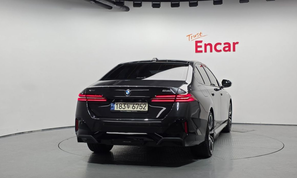 BMW 5-Series 530i xDrive M Sport, 2024
