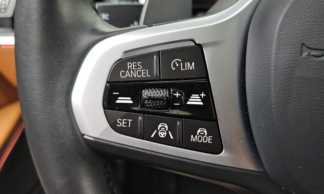 BMW 3-Series 320i M Sport, 2024