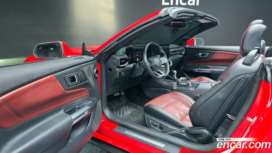 Ford Mustang 2.3 Ecoboost Premium Convertible, 2024