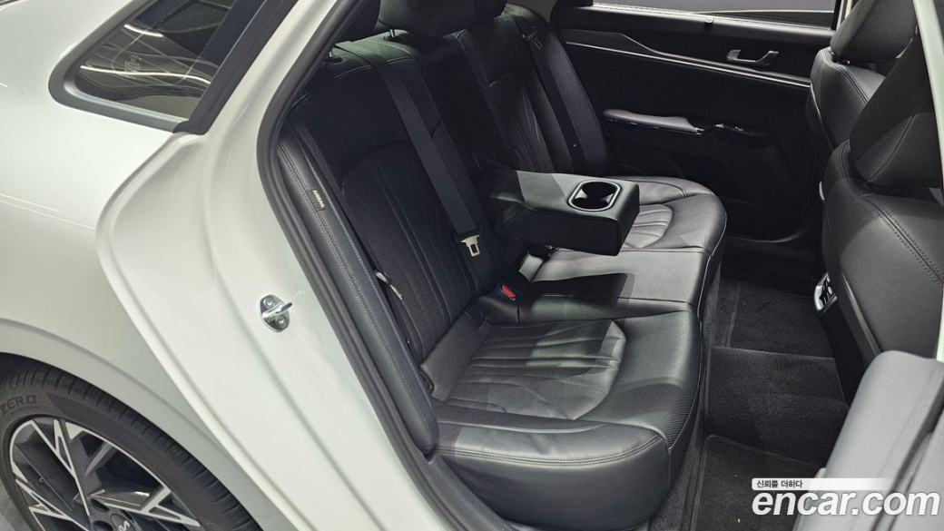 Kia K5 2.0, 2024
