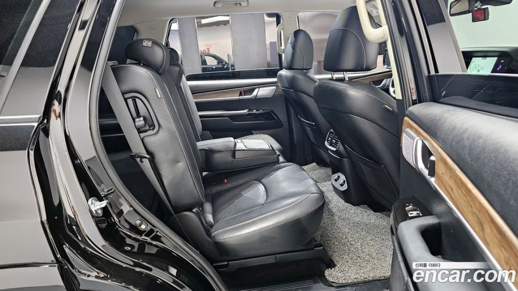 Kia Mohave Diesel 3.0 4WD 5-Seater, 2024