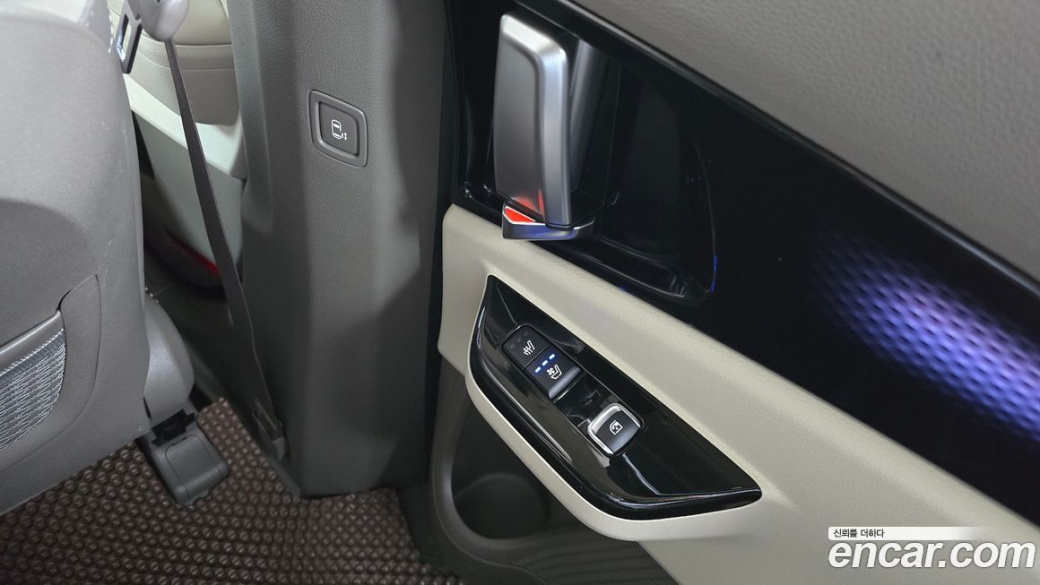 Kia Carnival 9-Seater Signature, 2023