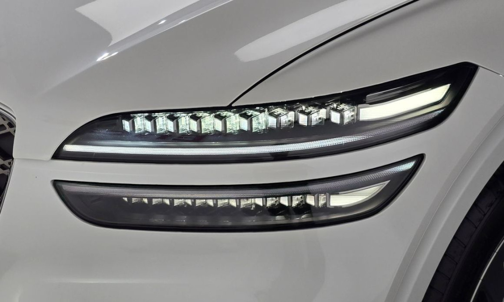 Genesis GV70 2.5T Gasoline AWD, 2025