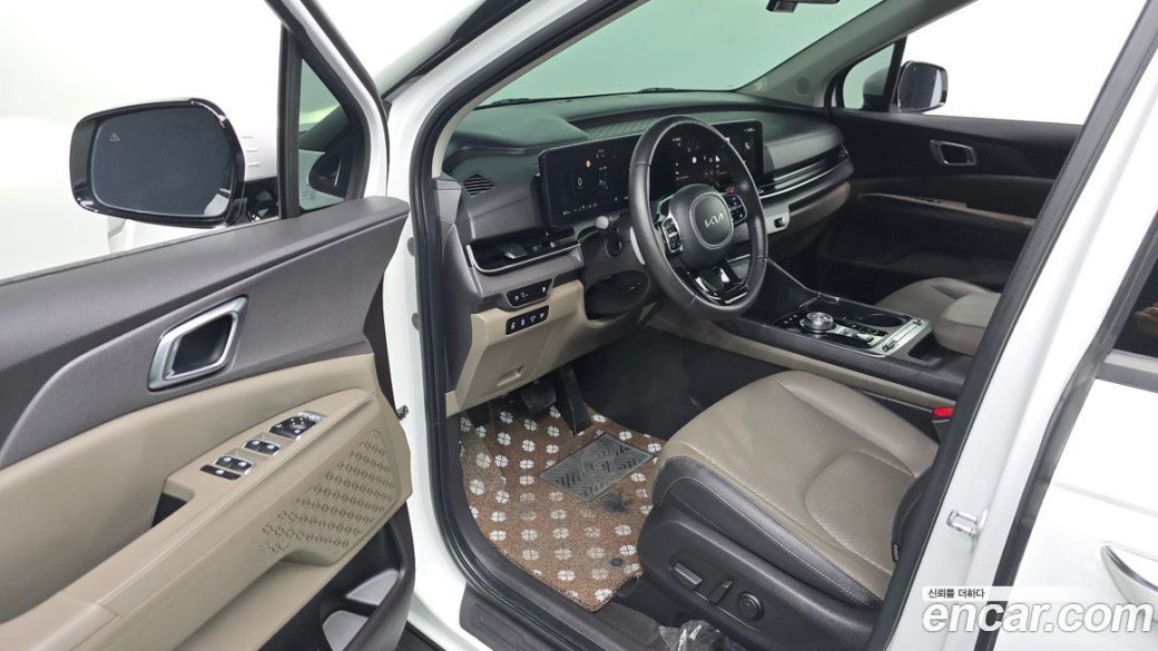 Kia Carnival 9-Seater Noblesse, 2024