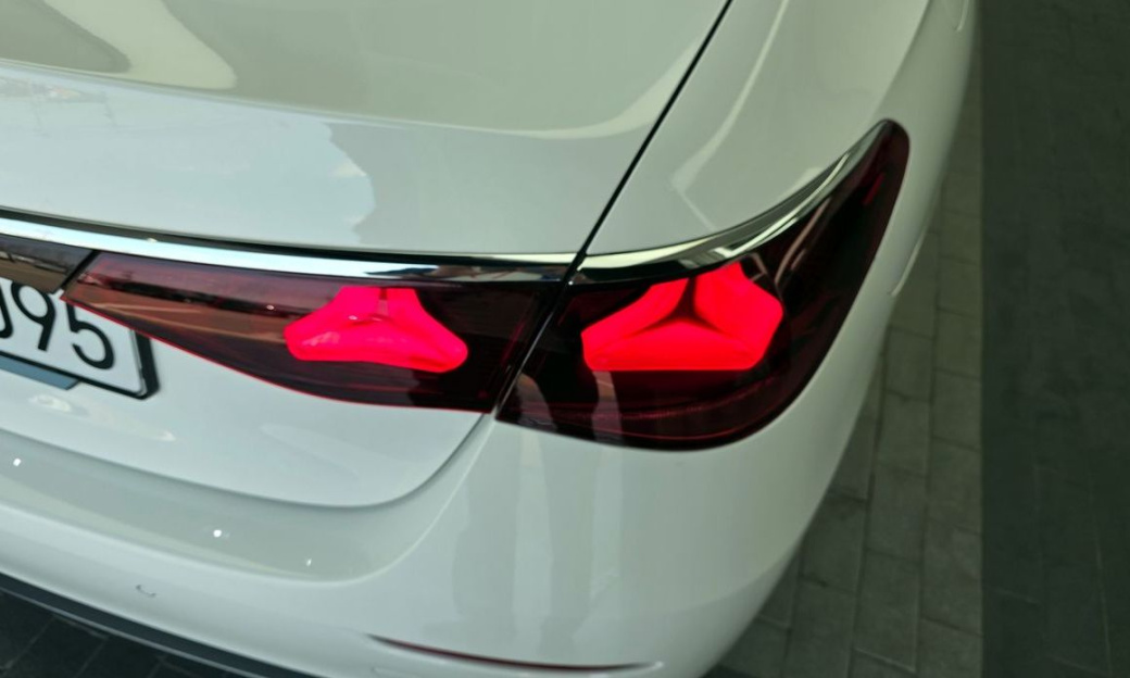 Mercedes-Benz E-Class E200 Avantgarde, 2025