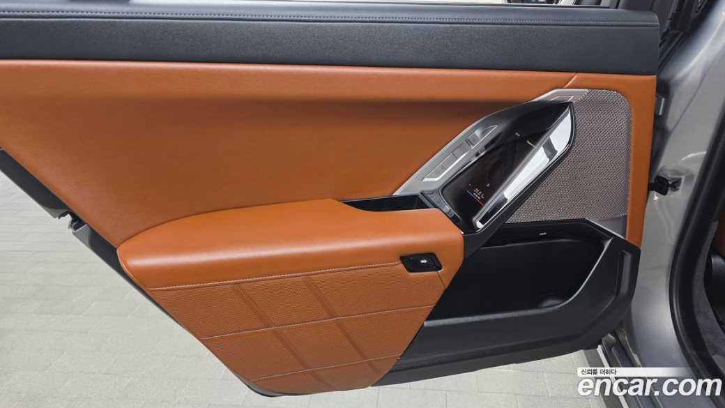 BMW 7-Series 740i xDrive M Sport, 2025