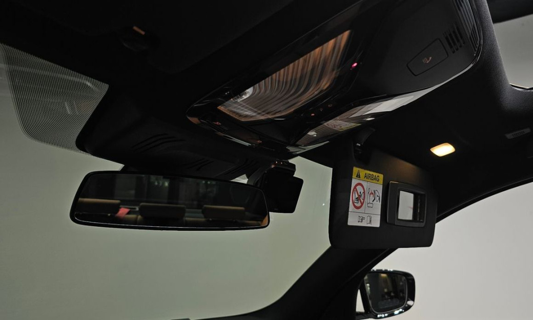 BMW 3-Series 320i M Sport, 2024