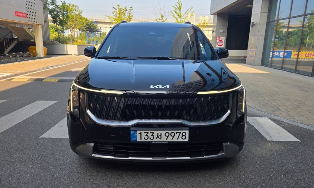 Kia Carnival 9-Seater Noblesse, 2024