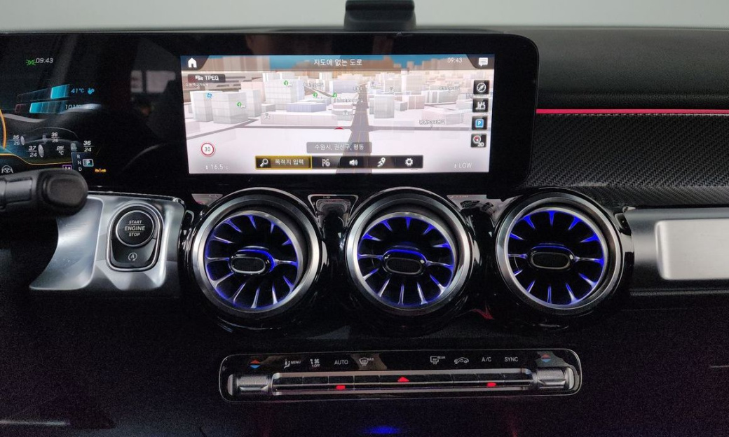 Mercedes-Benz GLB-Class AMG GLB35 4MATIC, 2022