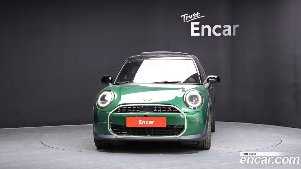 Mini Cooper 5 Door Favoured, 2025