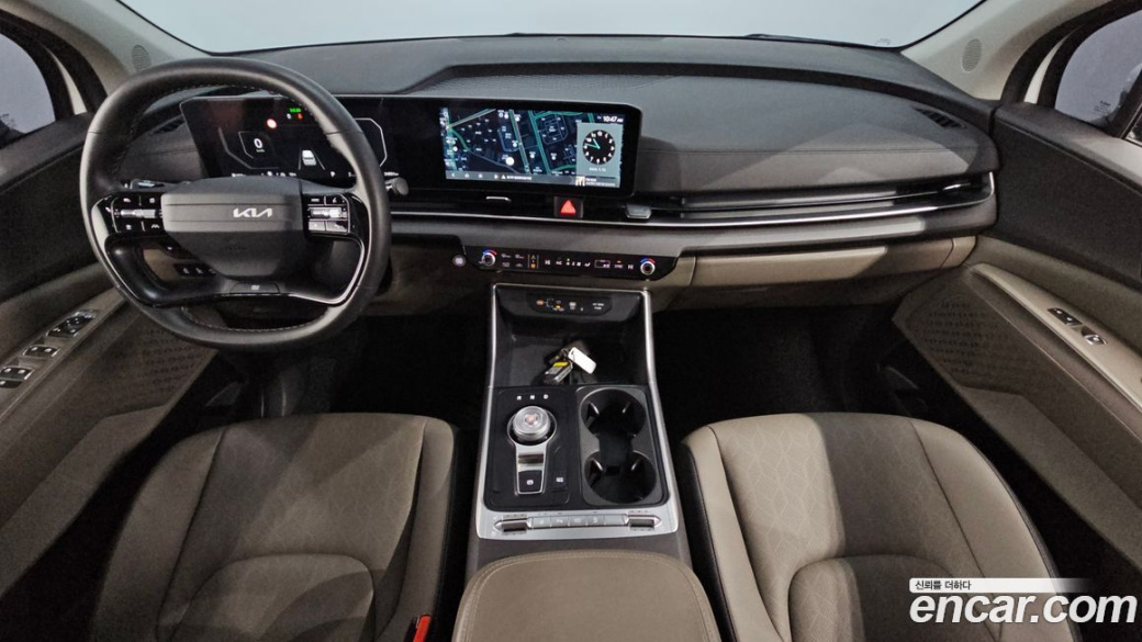 Kia Carnival 9-Seater Prestige, 2025