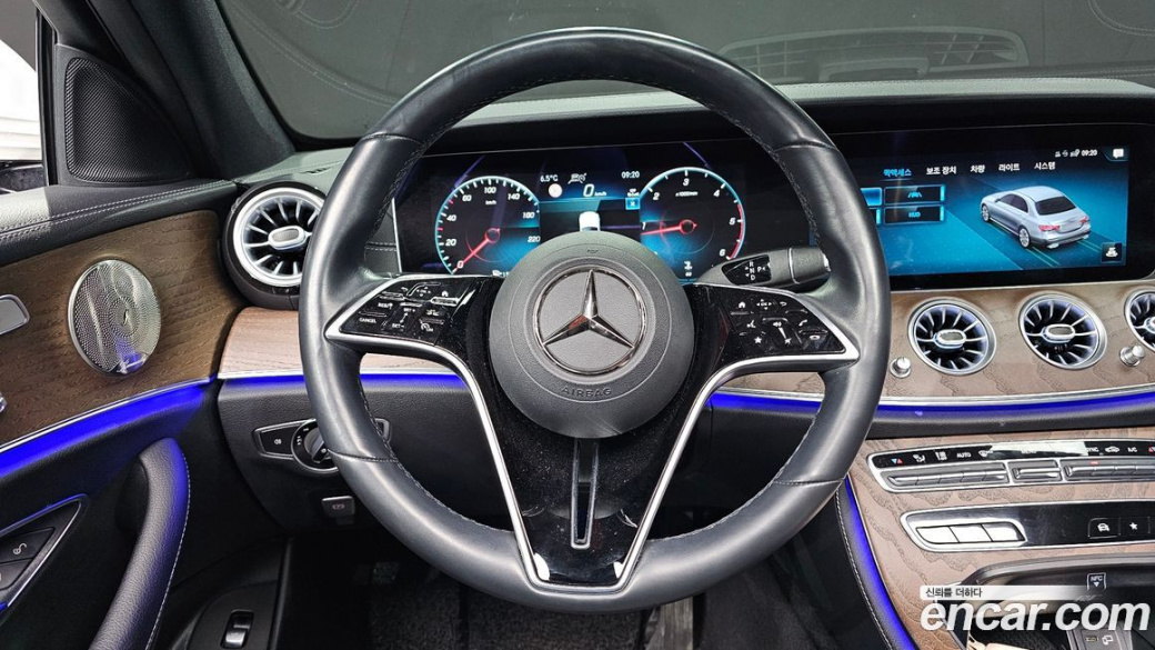 Mercedes-Benz E-Class E220d 4MATIC Exclusive, 2022