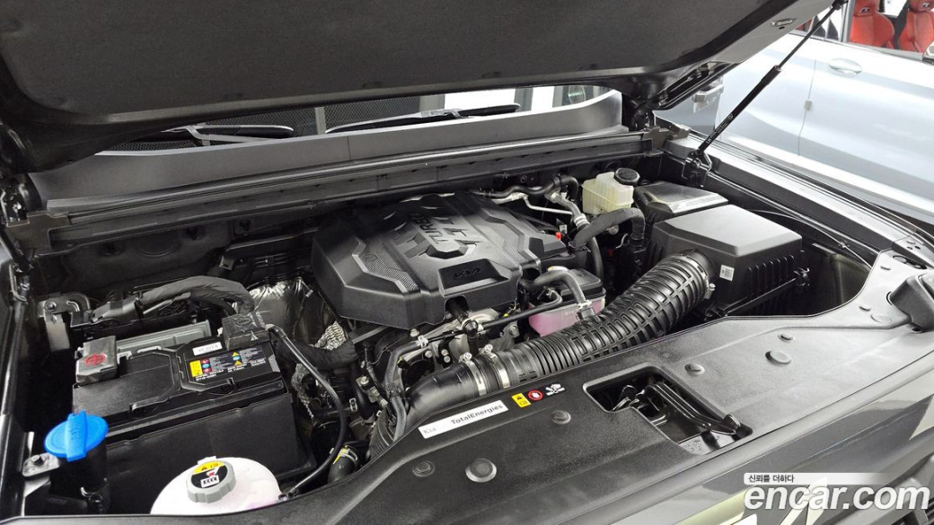 Kia Tasman 2.5T Gasoline 4WD, 2026