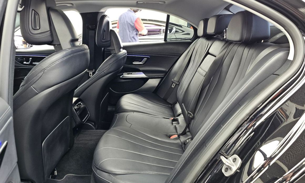 Mercedes-Benz E-Class E200 Avantgarde, 2025