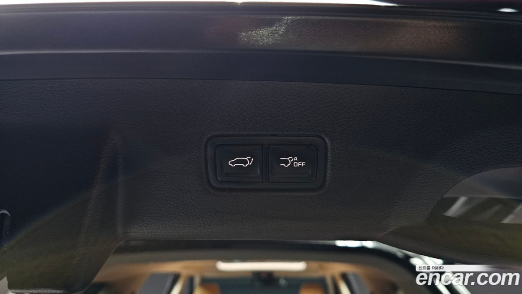 Kia Carnival 9-Seater Noblesse, 2023