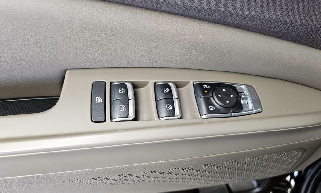 Kia Carnival 9-Seater Noblesse, 2024