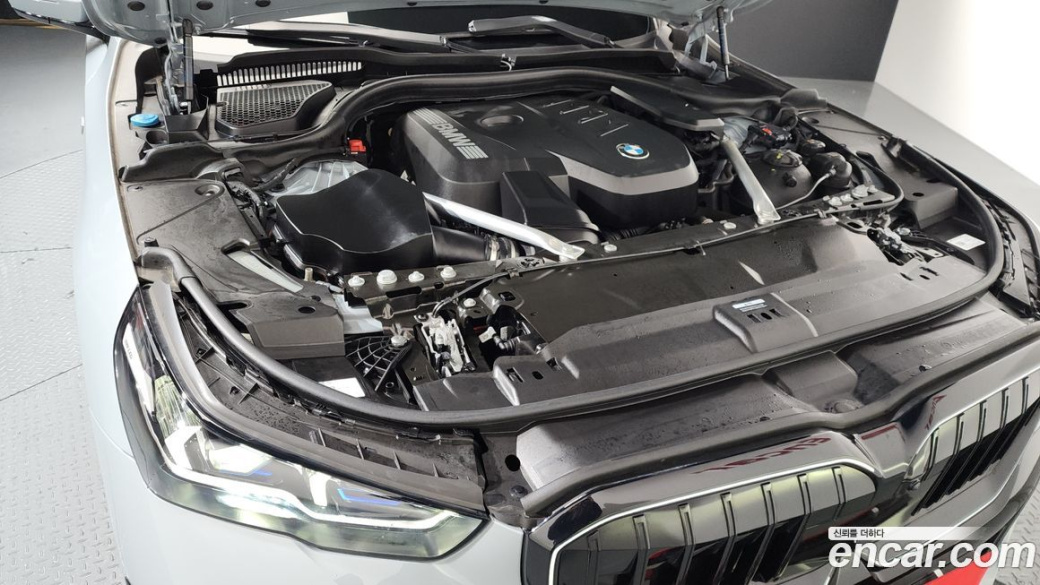 BMW 5-Series 530i xDrive M Sport, 2024