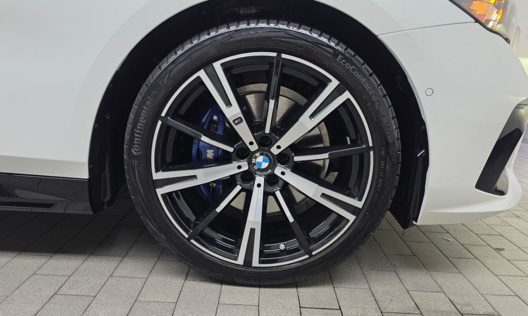BMW 5-Series 530i xDrive M Sport, 2024