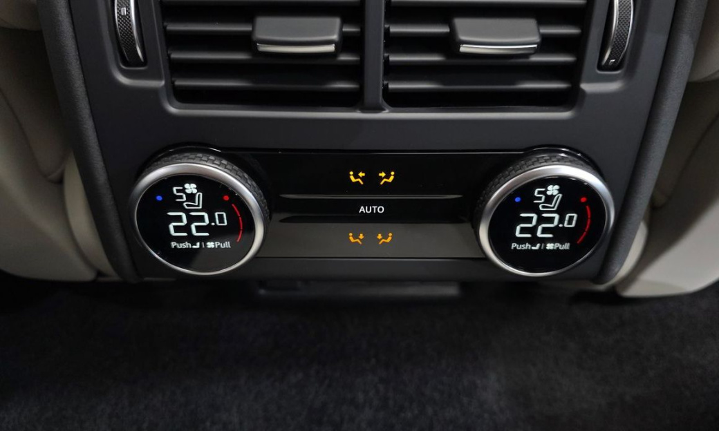 Land Rover Discovery D250 S, 2024