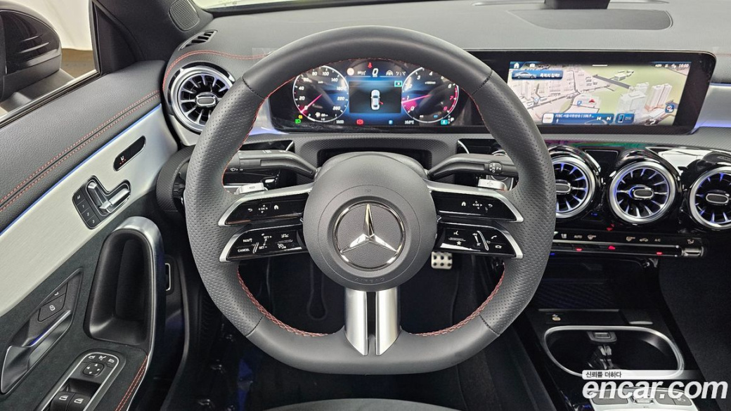 Mercedes-Benz CLA-Class CLA250 4MATIC, 2025