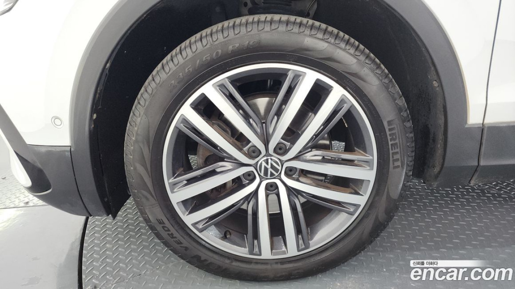 Volkswagen Tiguan 2.0 TSI Prestige, 2022