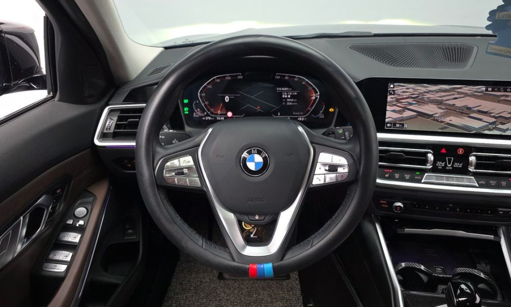 BMW 3-Series 320d Touring Luxury, 2022