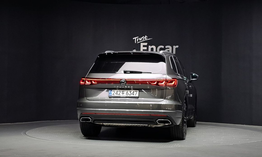 Volkswagen Touareg 3.0 TDI Prestige, 2024